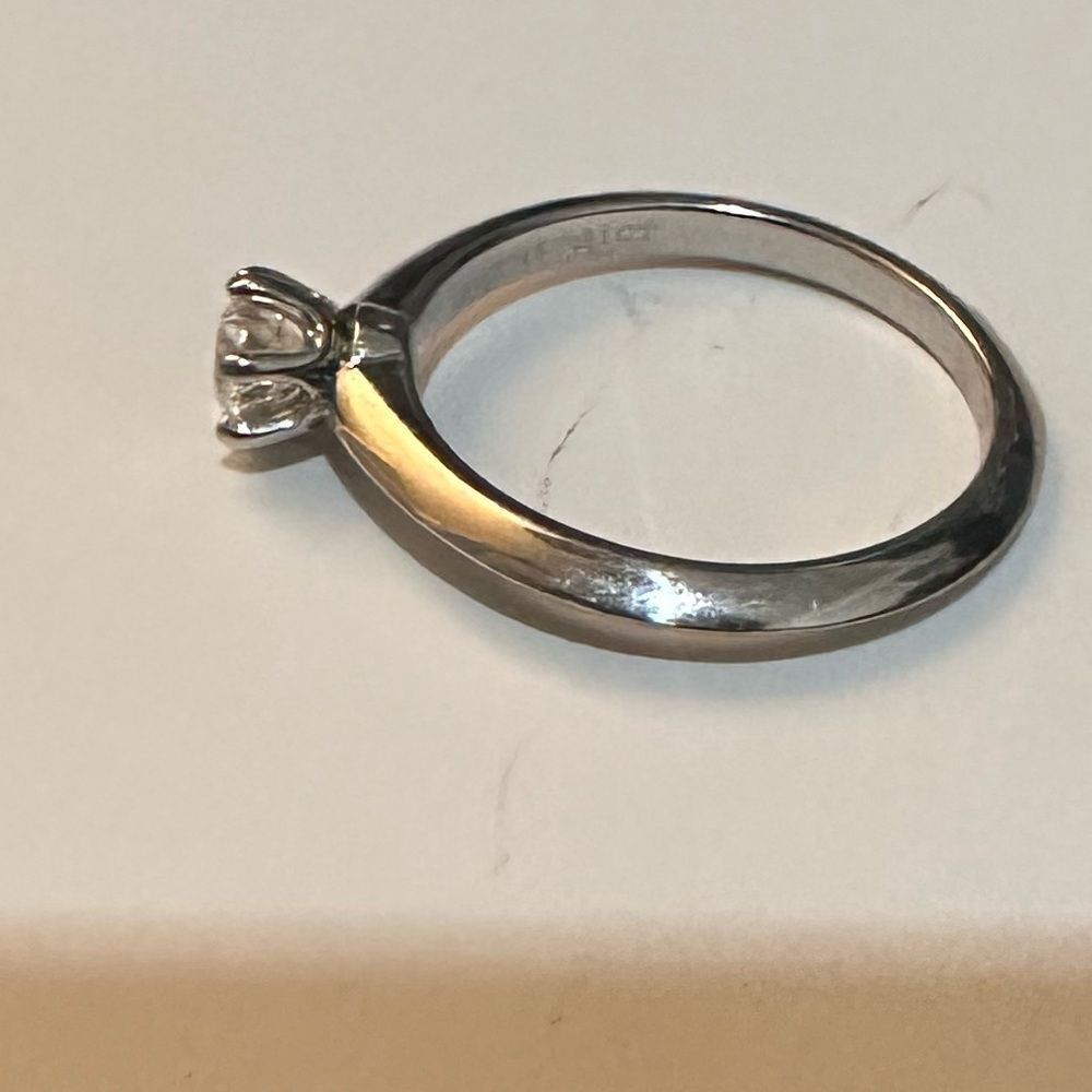 Tiffany and Co. Ring Solitaire Diamond 0.31ct Platinum - Picture 4 of 6